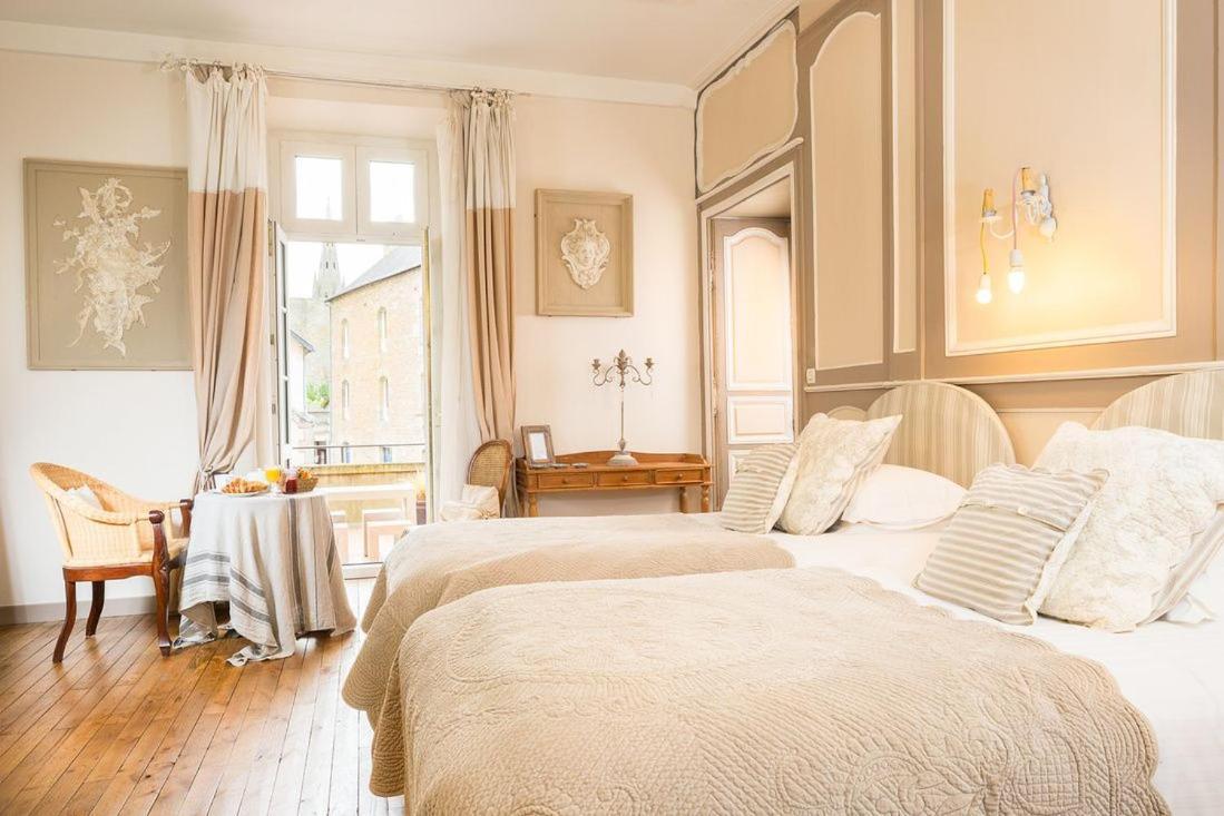 La Demeure Hotel Guingamp Buitenkant foto